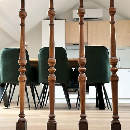 Duplex Hyper Centre Apartment เลียจ ภายนอก รูปภาพ